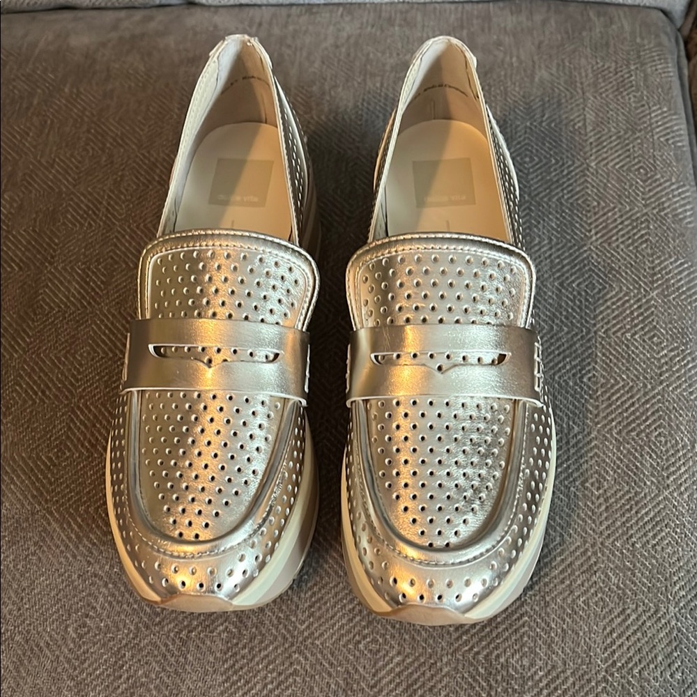 Dolce Vita Jhenee Gold Metallic Platform Loafer/Sneaker - size 8.5 - brand new